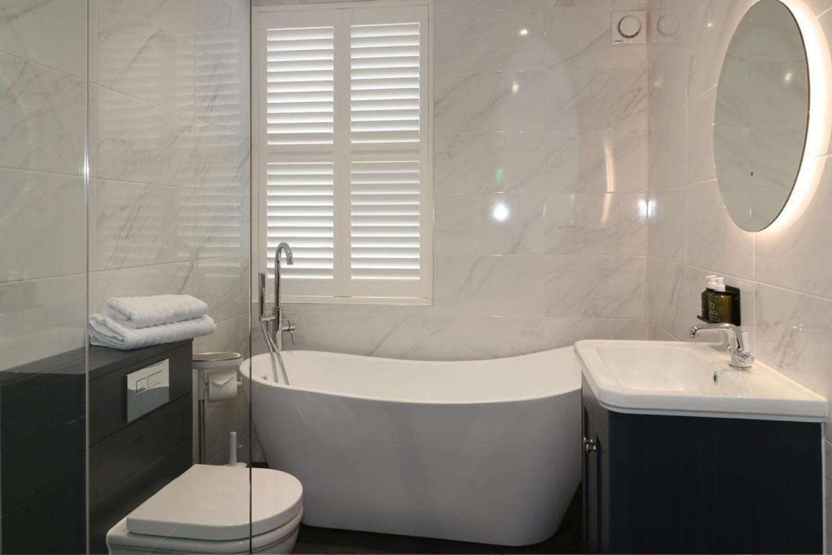 Ashbourne Luxury Suites Eksteriør billede
